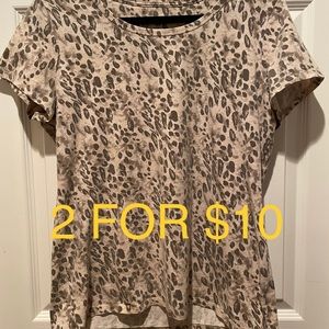 Large Style & Co. short sleeved animal print shirt